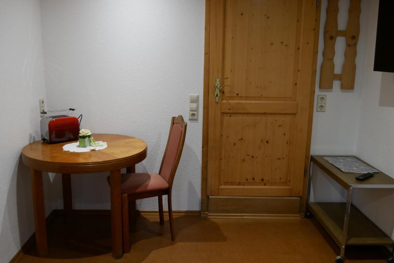 Ferienzimmer Niederstetten Ngoại thất bức ảnh